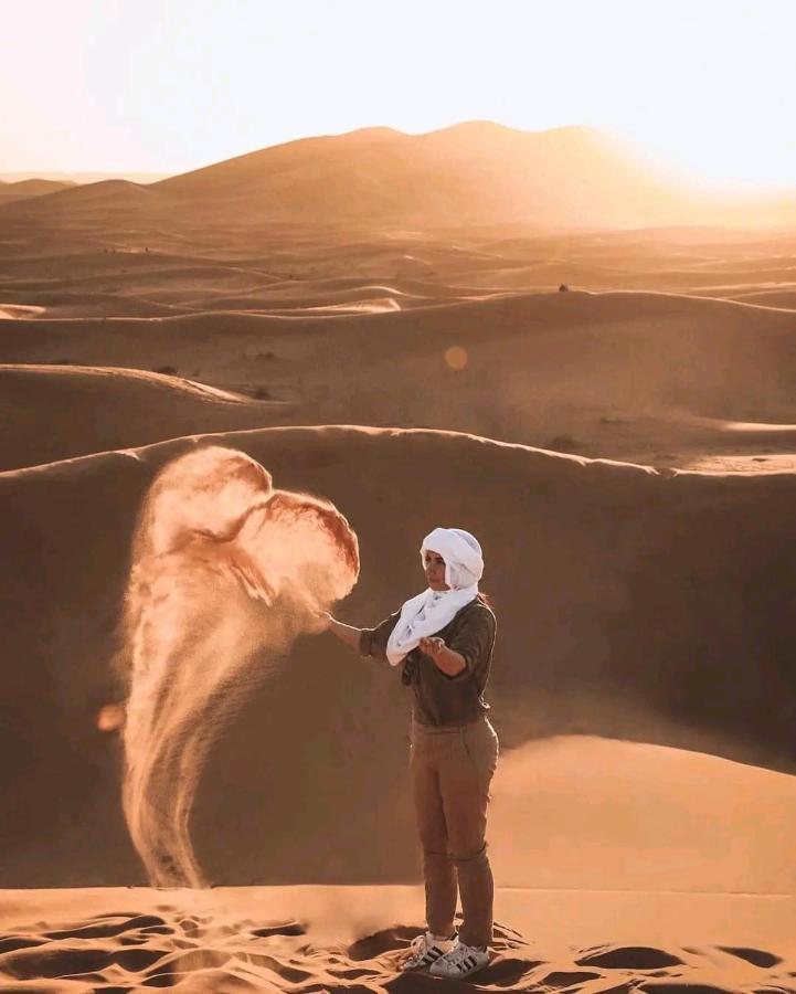 מרזאוגה Desert Camel Trek מראה חיצוני תמונה